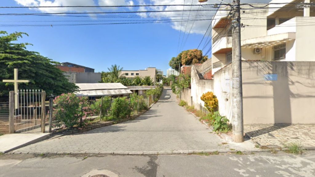 Serra Mulher Casa
