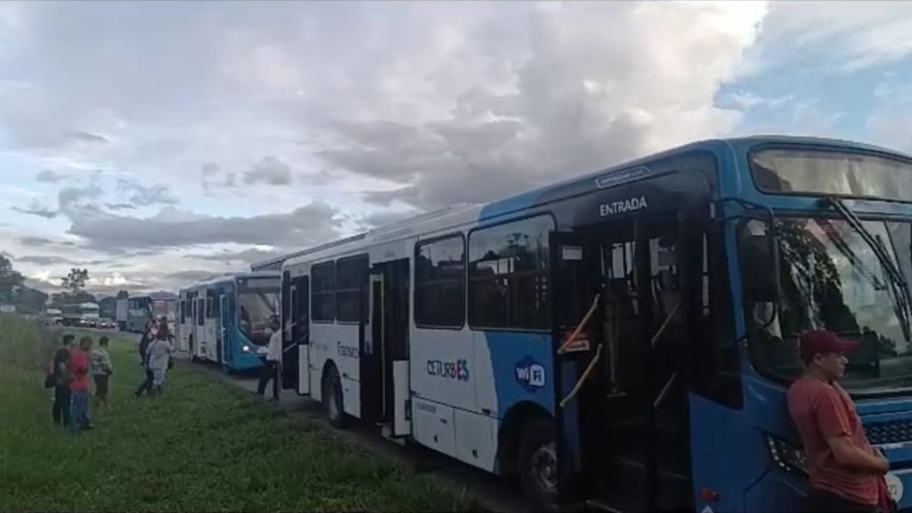 Manifestação BR-101 Serra Trânsito