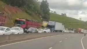 Serra BR-101 Caminhão