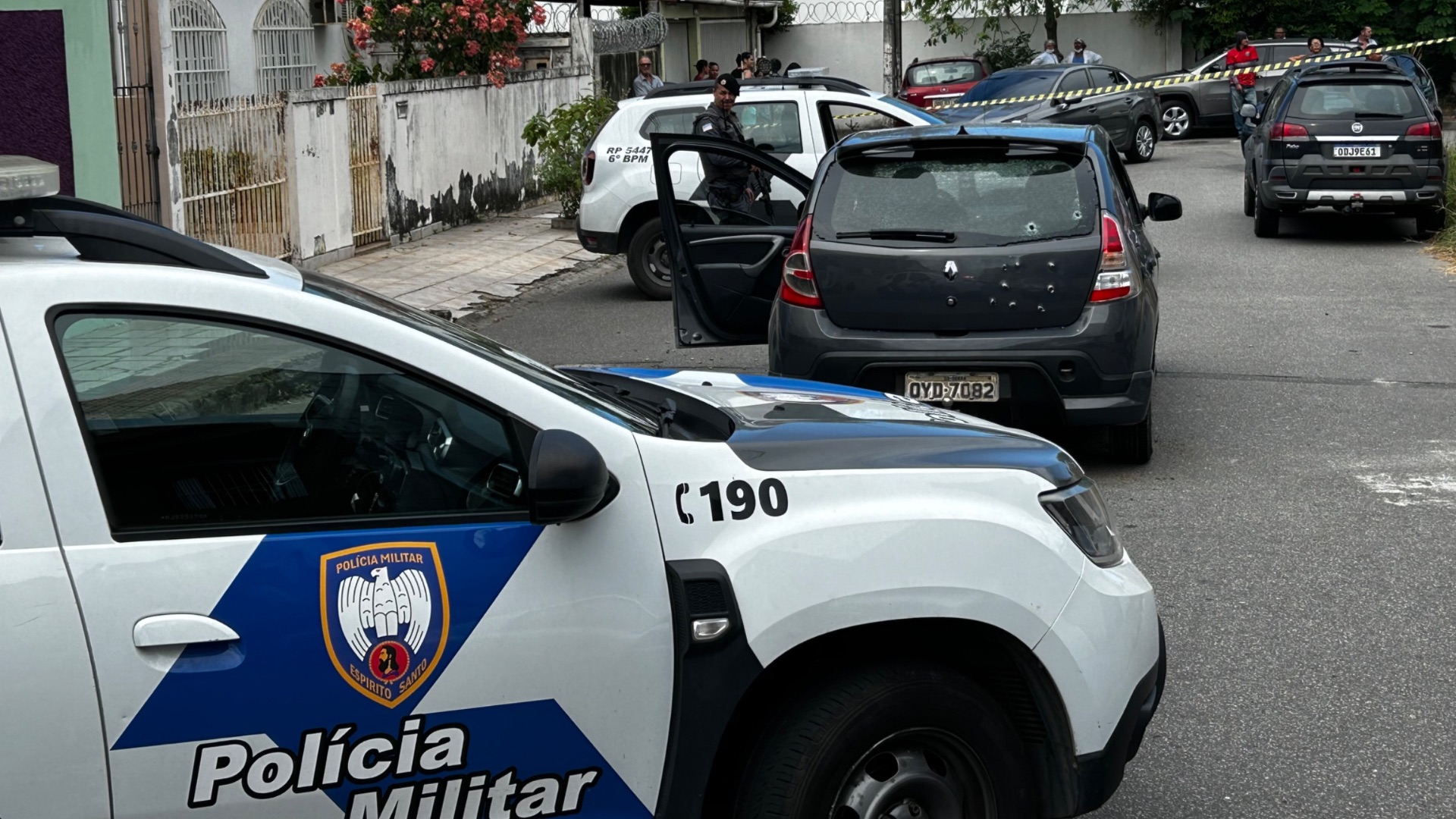 Polícia Homem assassinado Carro metralhado Serra