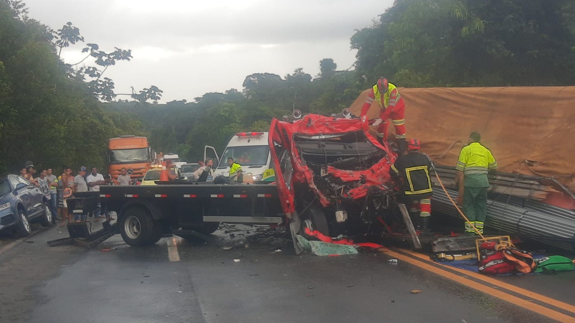 Acidente BR-101 Serra