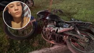 Serra Passageira Moto Jovem Moto por aplicativo Acidente