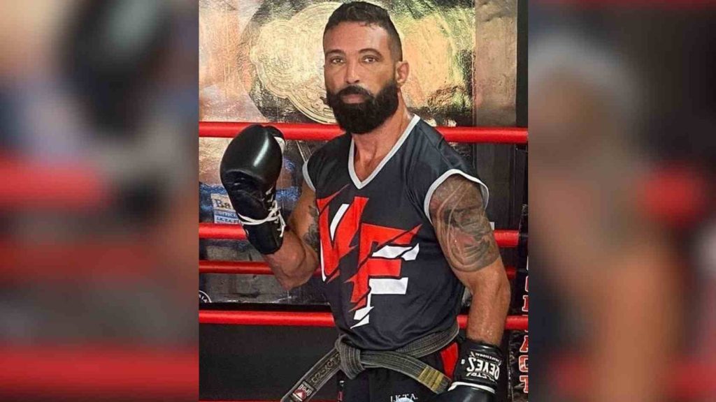 Kickboxer Serra