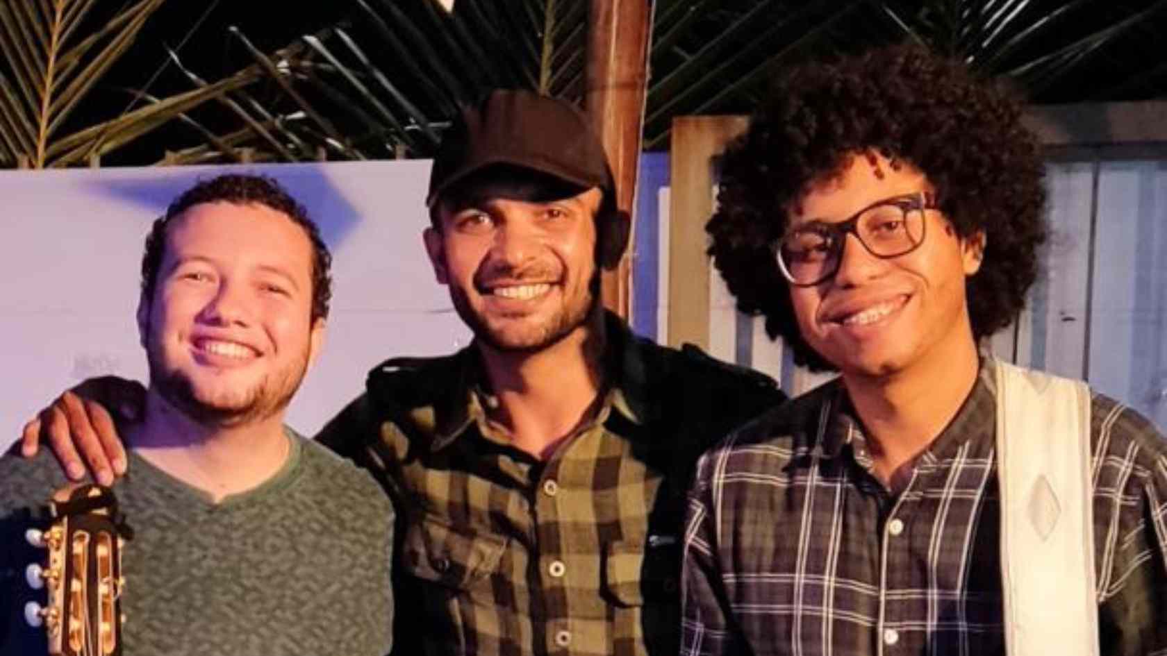 Design sem nome (6) Trio Resenha