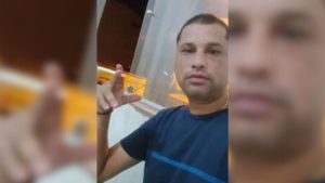 Serra Briga Amigo Dívidas