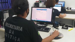 Estado Concurso público Nível médio