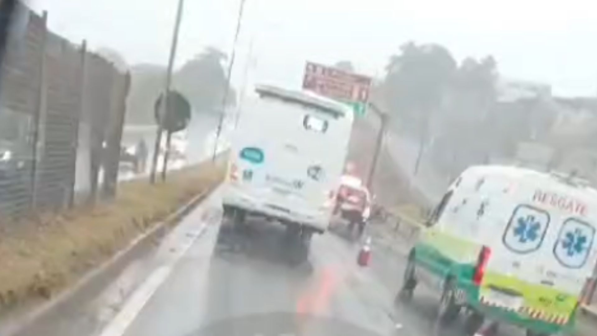 Serra Acidente Moto Duas pessoas BR-101