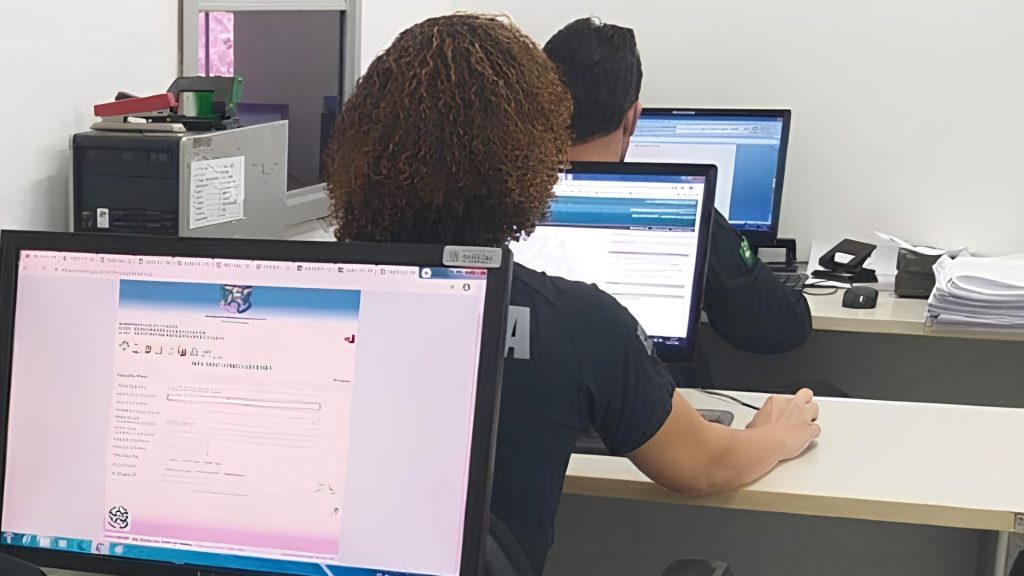 Estado Concurso público Nível médio