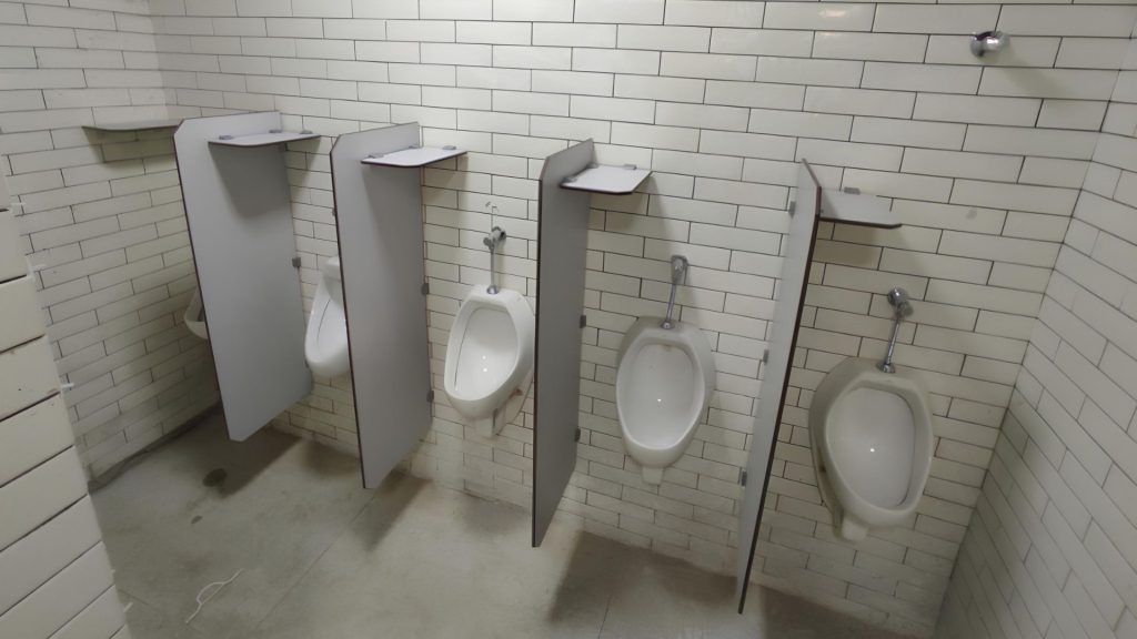 Serra Shopping Banheiros Assédios