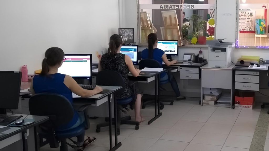 Estado Concurso público Secretário escolar