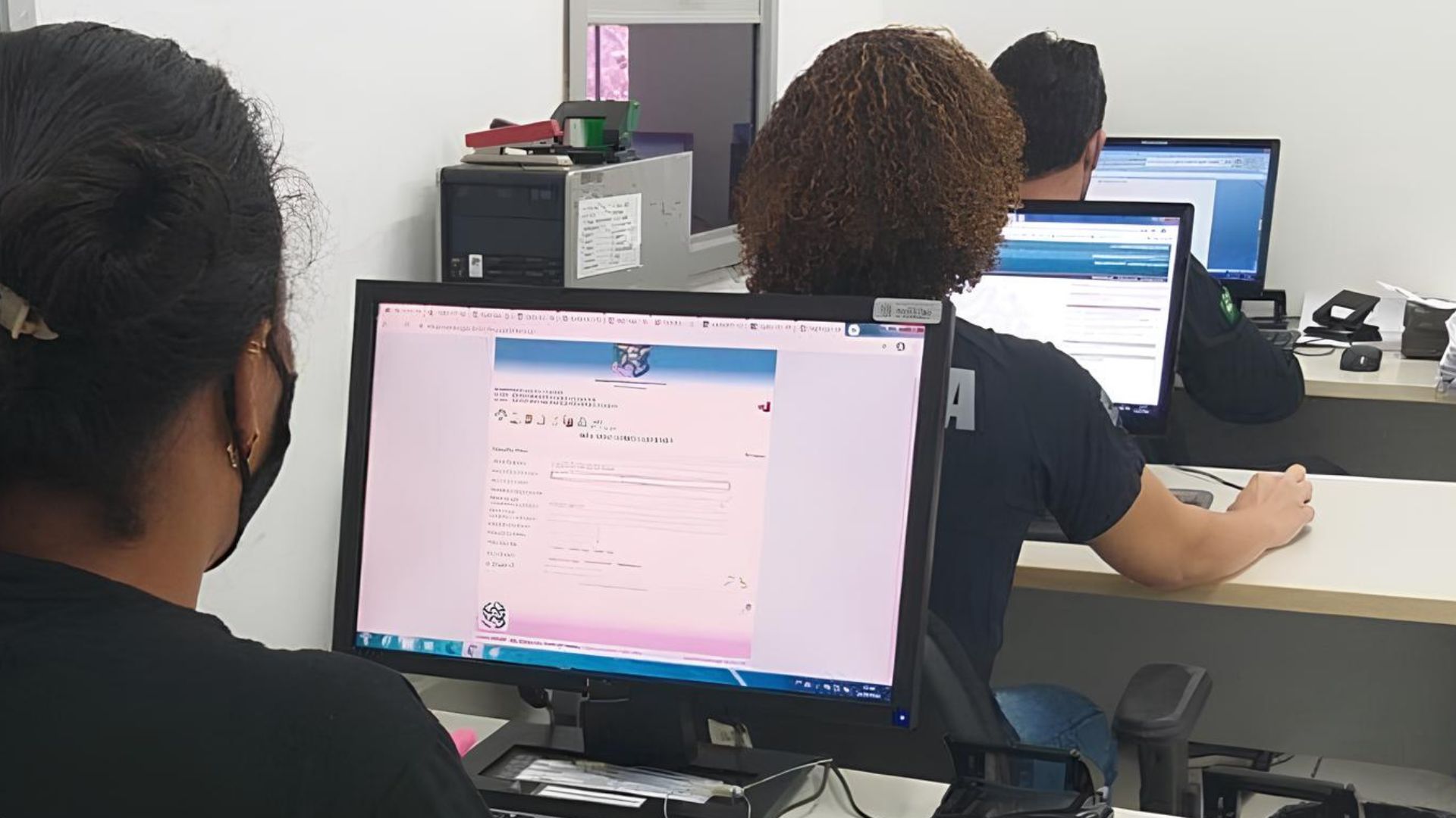 Estado Concurso público Nível médio