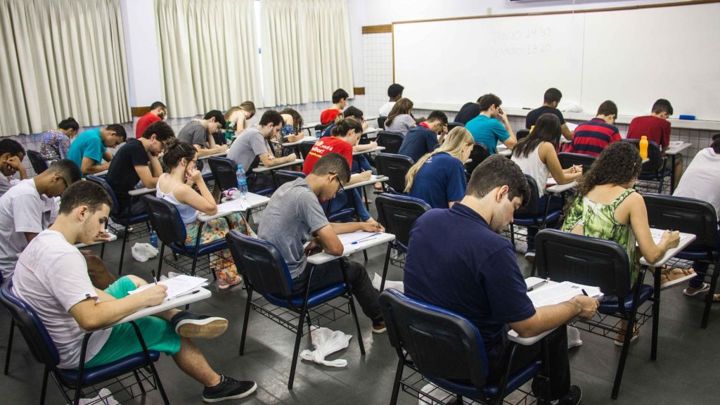 Faculdades Cursos superirores Estado