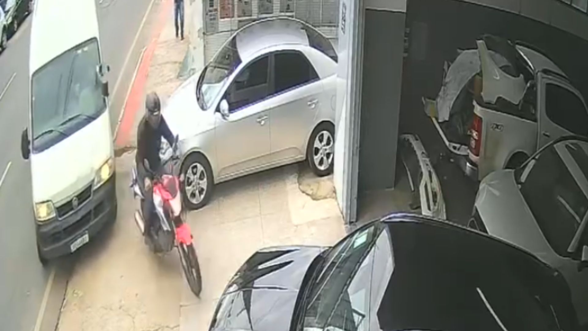 Serra Motociclista Van Carro