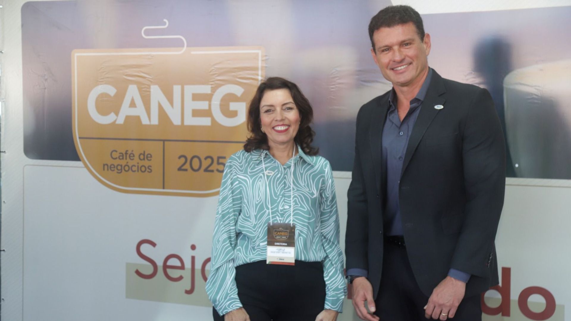 Caneg Serra Café de Negócios