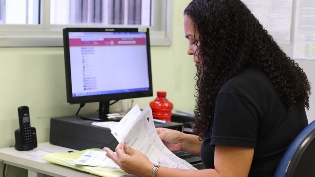 Estado Processo seletivo Assistente administrativo