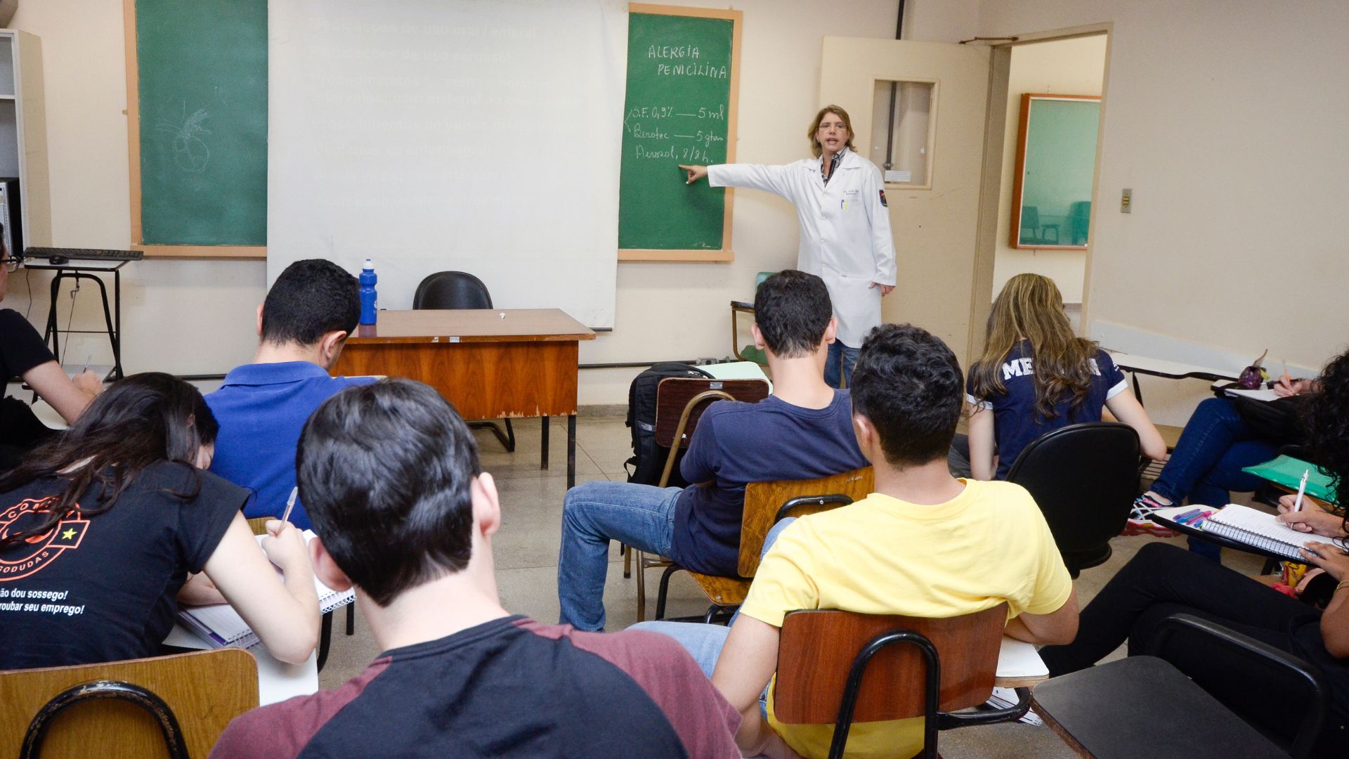 Faculdade gratuita Cursos superiores