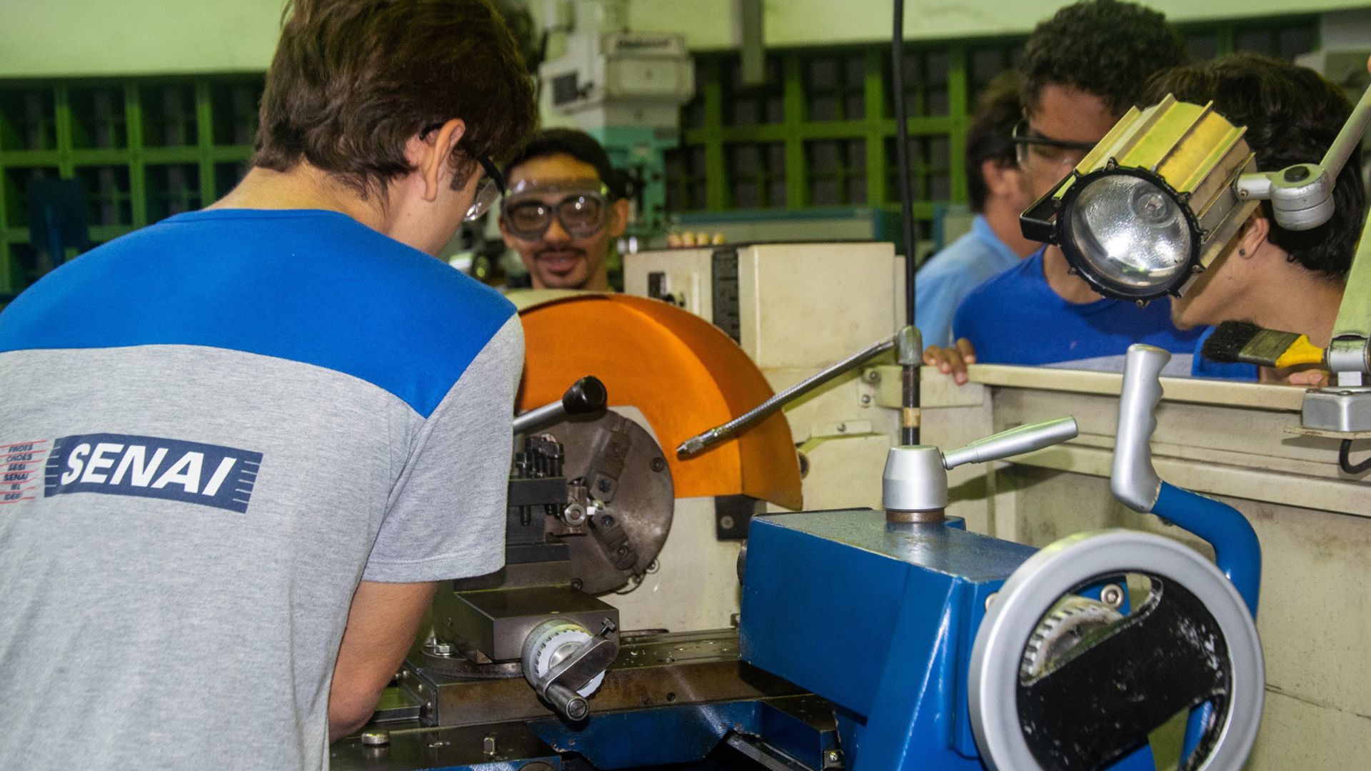 Senai Cursos técnicos gratuitos