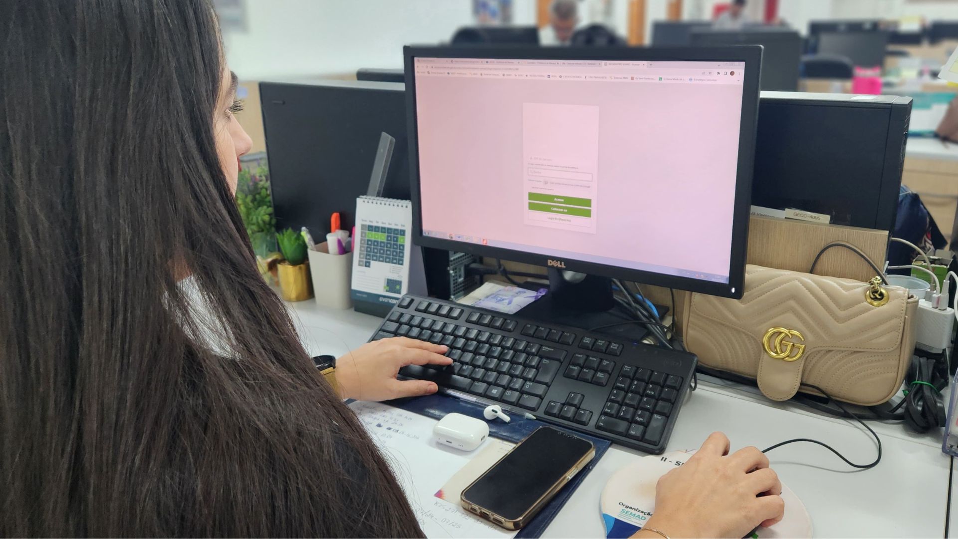 Estado Concurso público