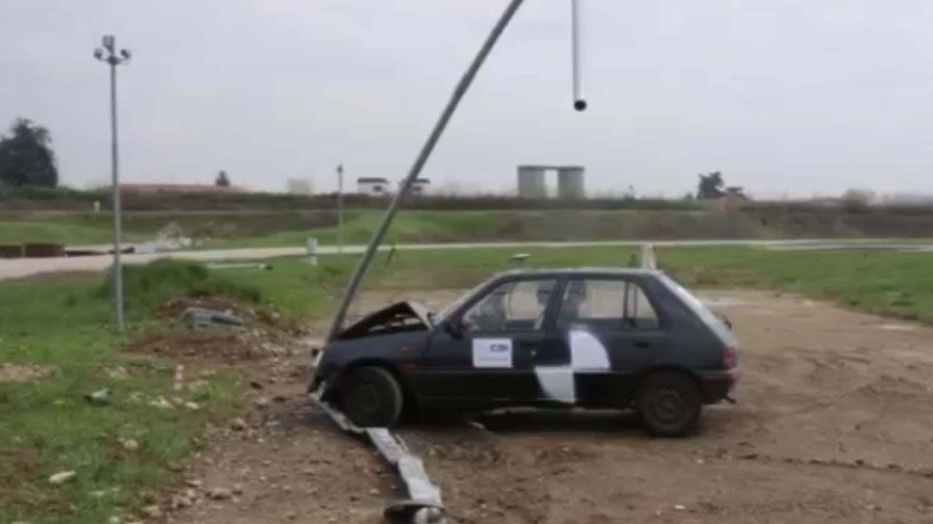 Serra postes salva-vidas BR-101 Avenida Mestre Álvaro