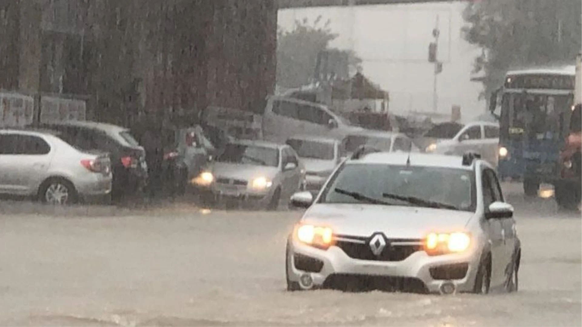 Chuva forte Alerta Vendaval