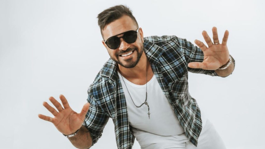 alex-salles-ressaca-carnaval