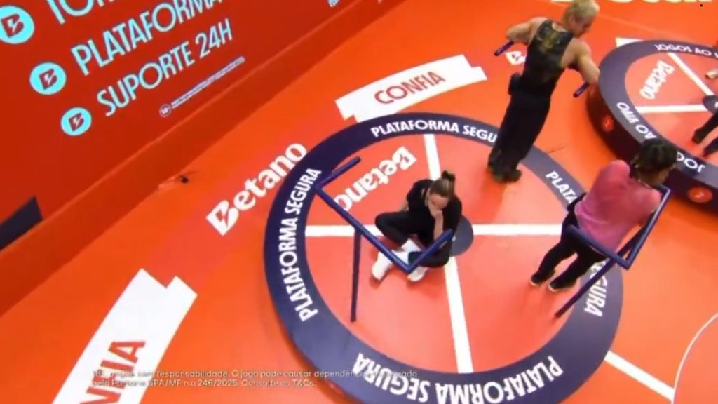 Ana Paula passa mal