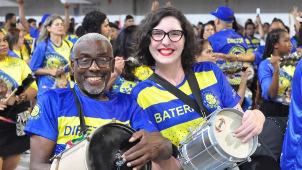 carnaval-vitória-rosas-ouro-serra
