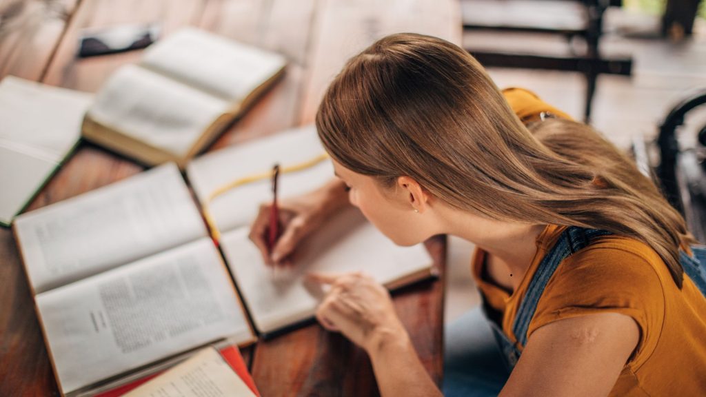 Como estudar para concurso público