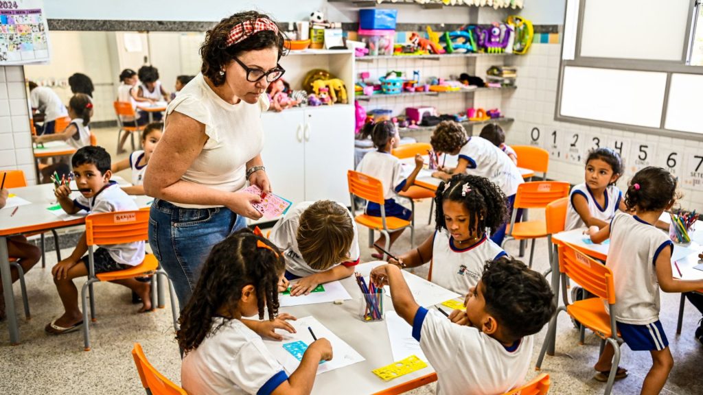 Assistente de Educação Processos seletivo Prefeitura