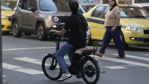 Bicicletas elétricas Celular Fones de ouvido
