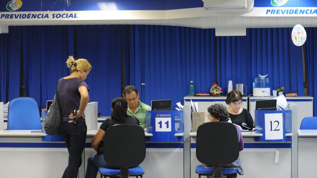 Concurso público INSS