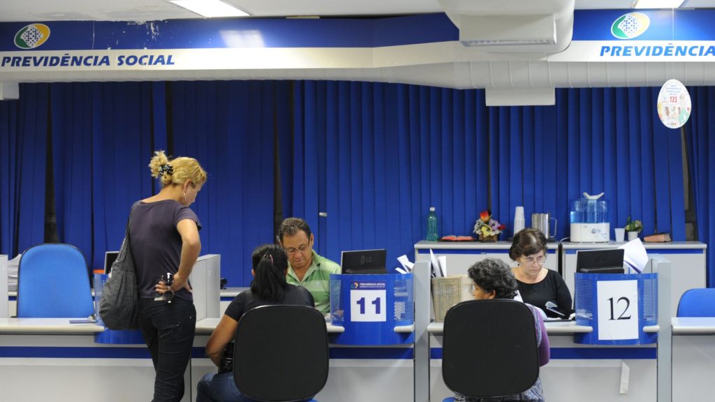 Concurso público INSS