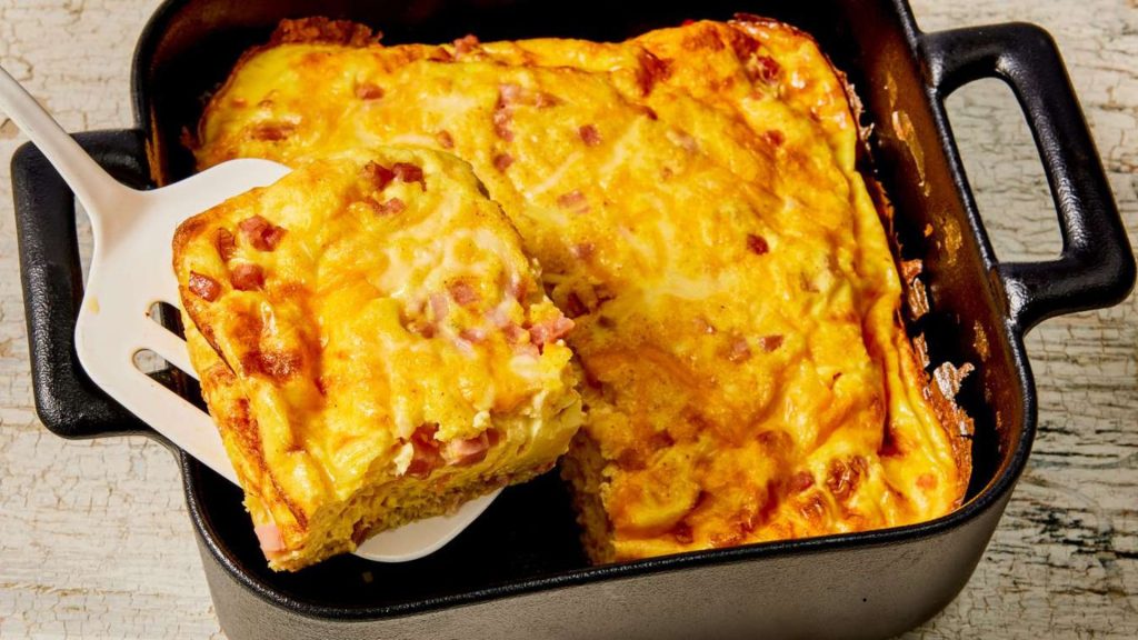 Receita Omelete de forno fácil substitui almoço e preparo leva 15 minutos