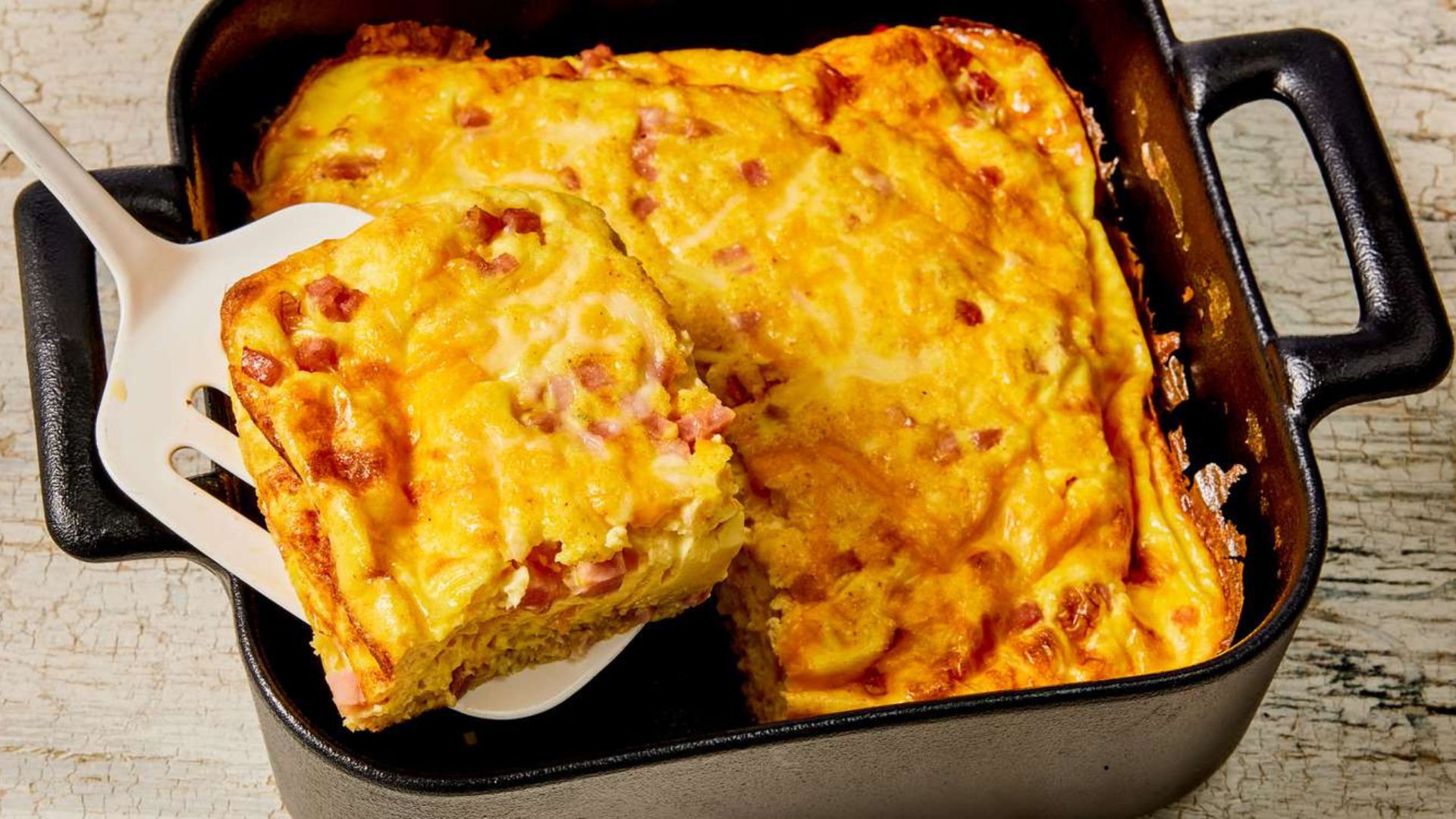 Receita Omelete de forno fácil substitui almoço e preparo leva 15 minutos