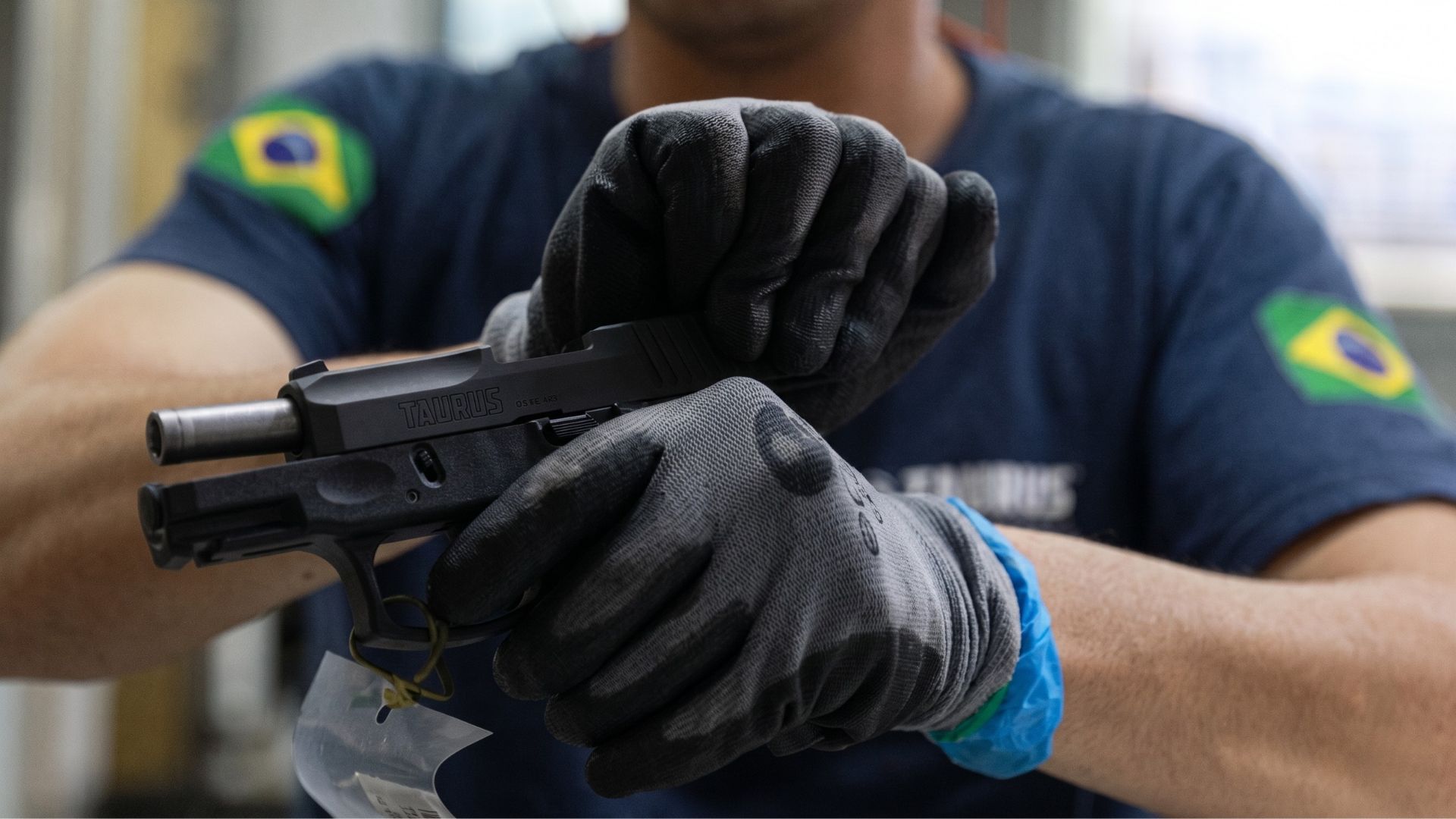 Porte de arma fica mais fácil no Brasil