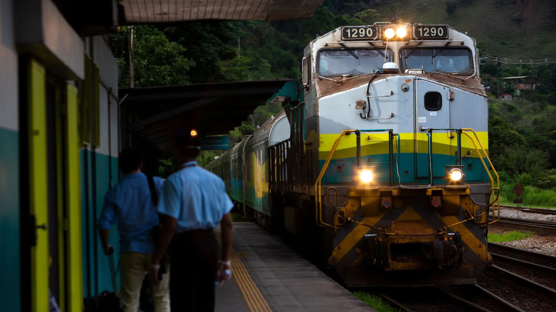 Trem noturno da Vale Passagens