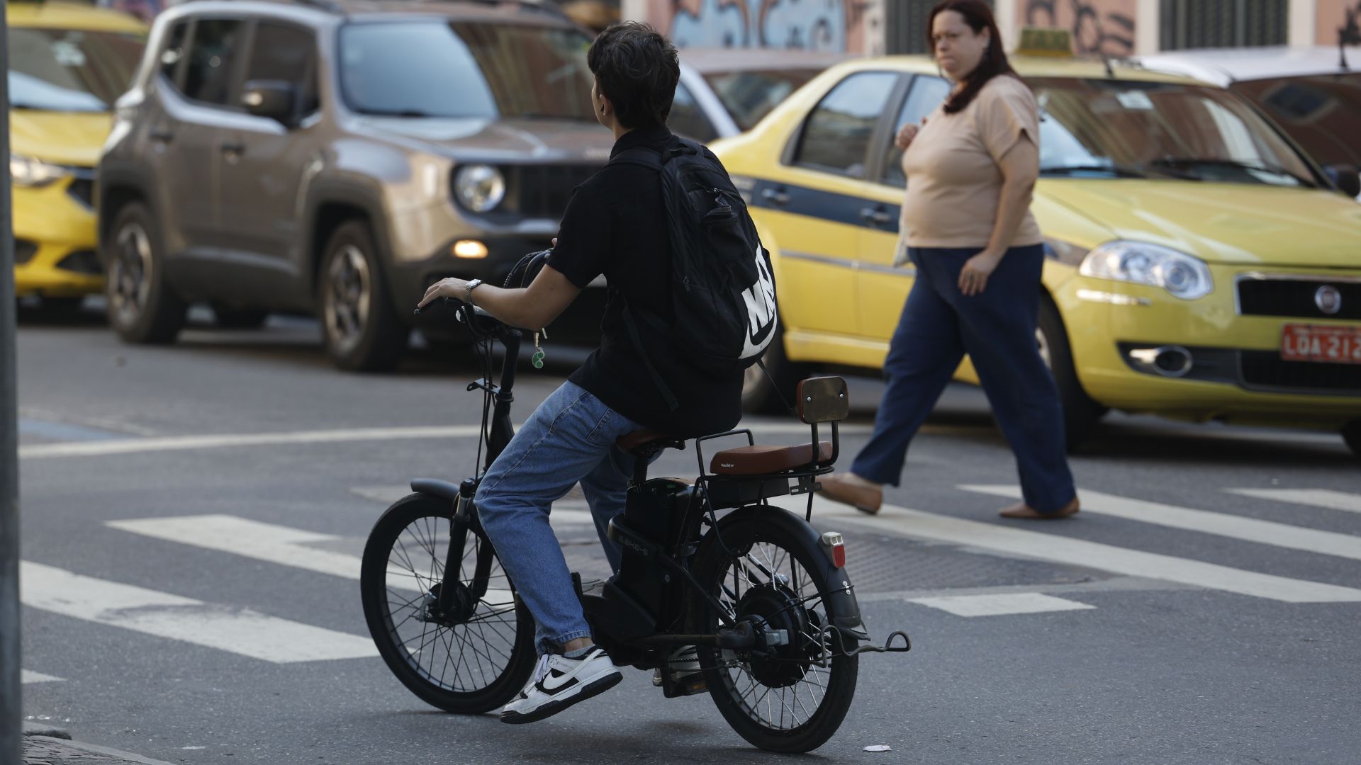 Bicicletas elétricas menores de idade