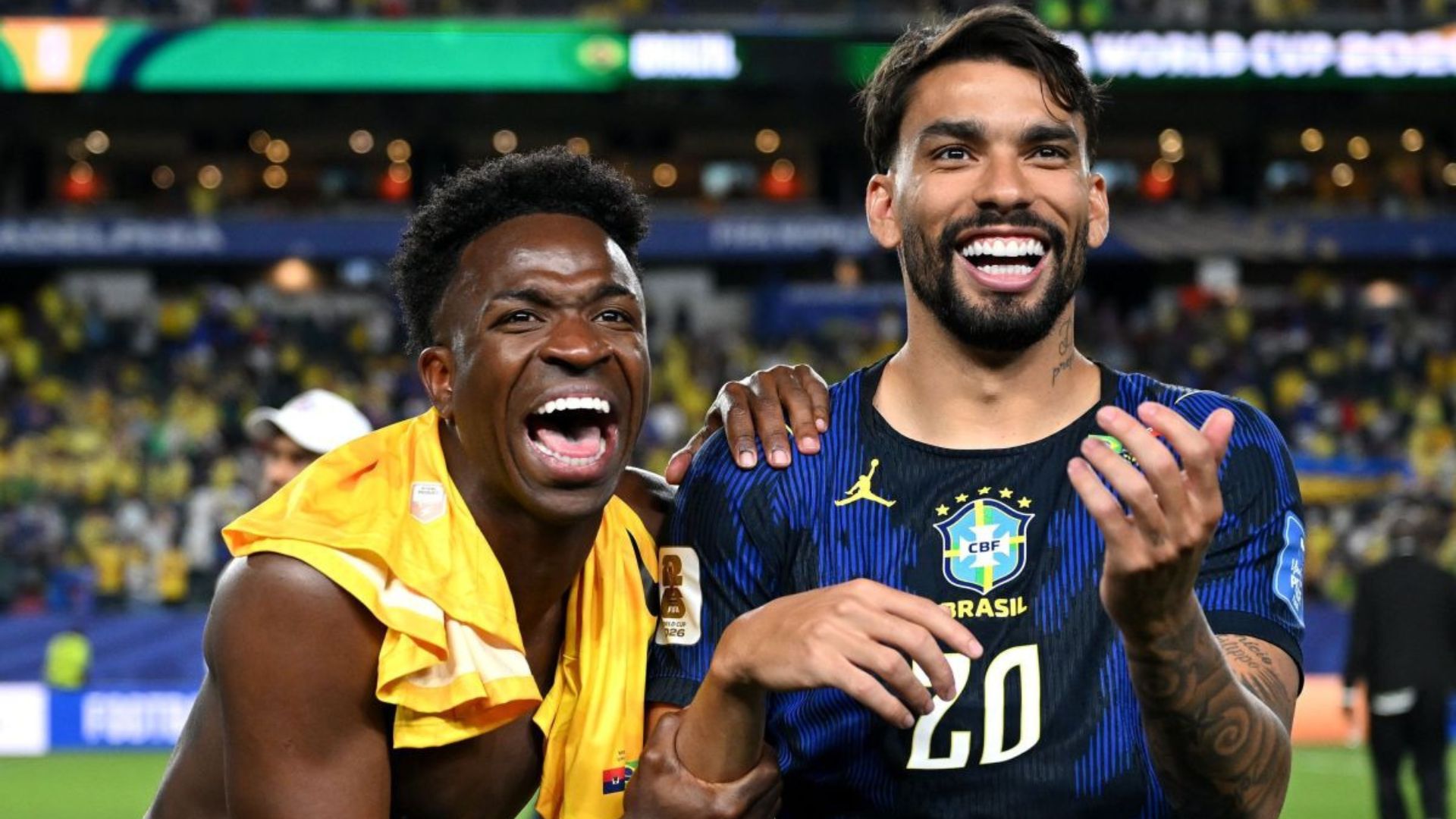Jogo do Brasil Funcionária Supermercado