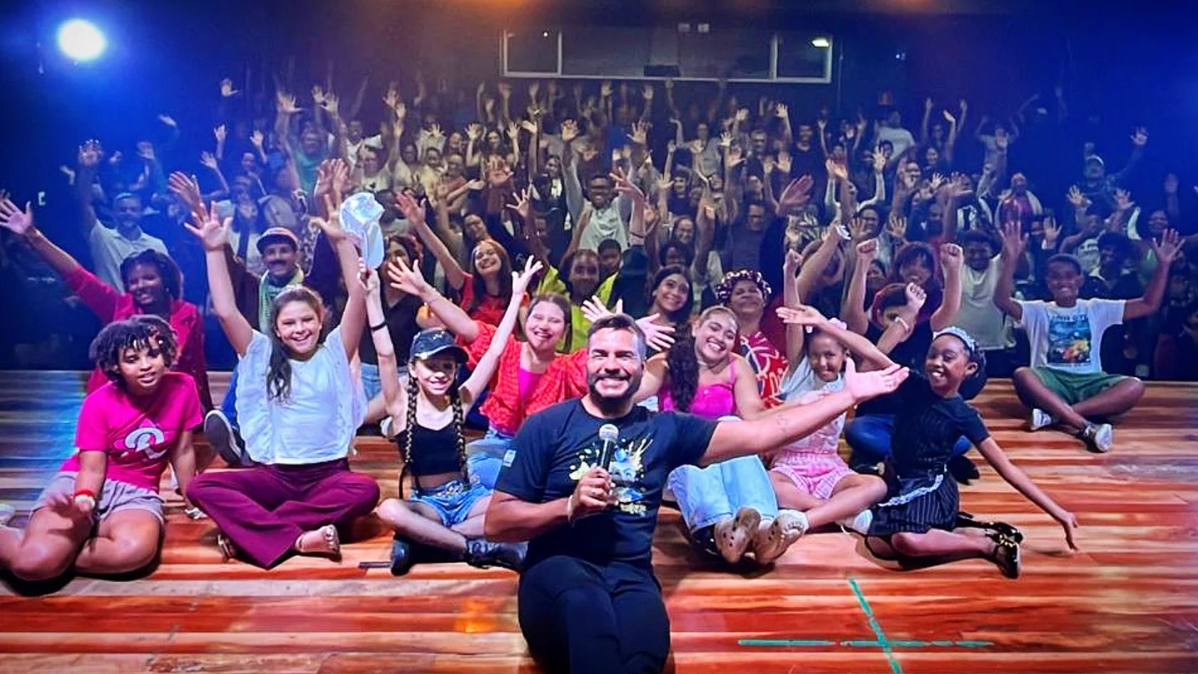 mostra teatro serra