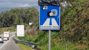 Radar de velocidade média BR-101 Veículos