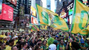 Times Square Torcedores capixabas brasileiros copa do mundo Saveiro