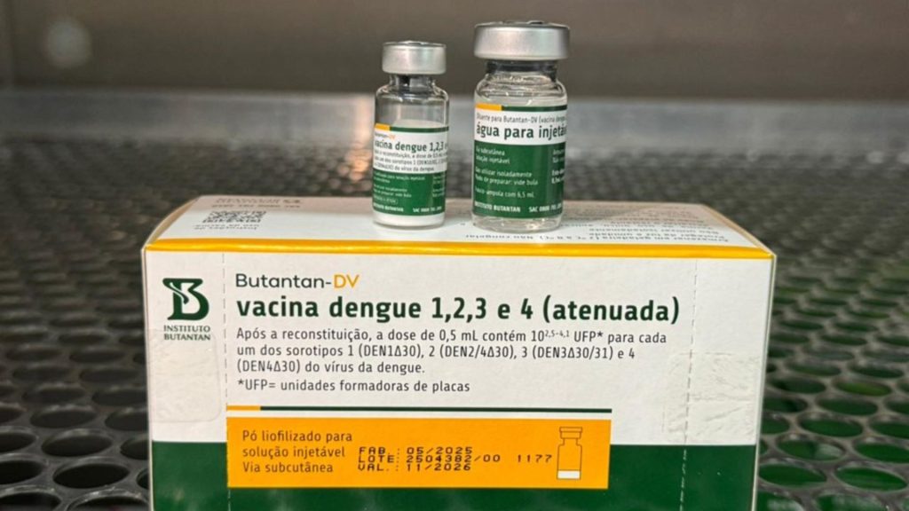 Vacina contra a dengue