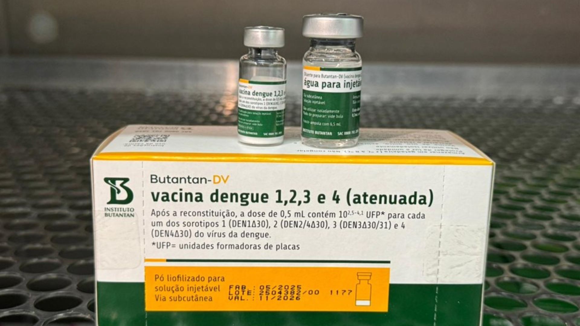 Vacina contra a dengue