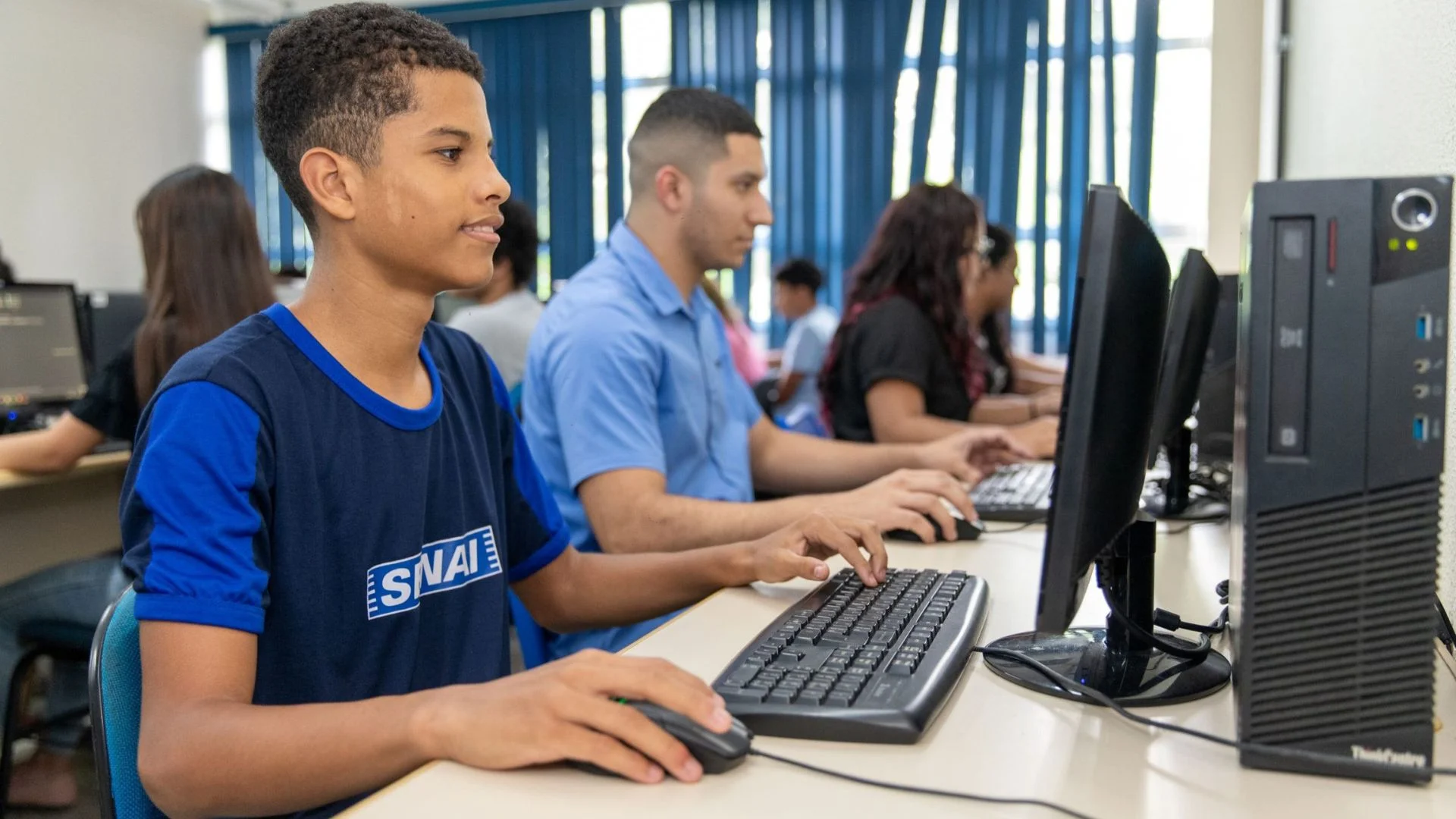 Vale e Senai abrem cursos técnicos gratuitos e auxílio