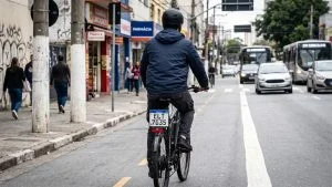 Bicicletas elétricas emplacamento