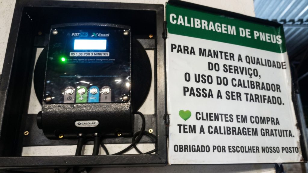 calibrar pneus posto