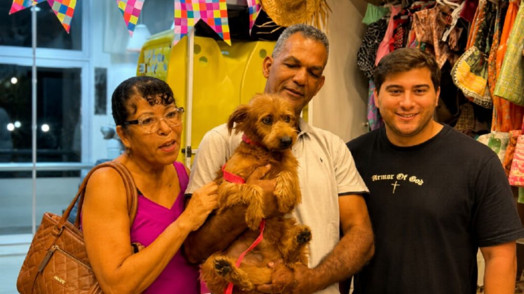 feira adoção serra