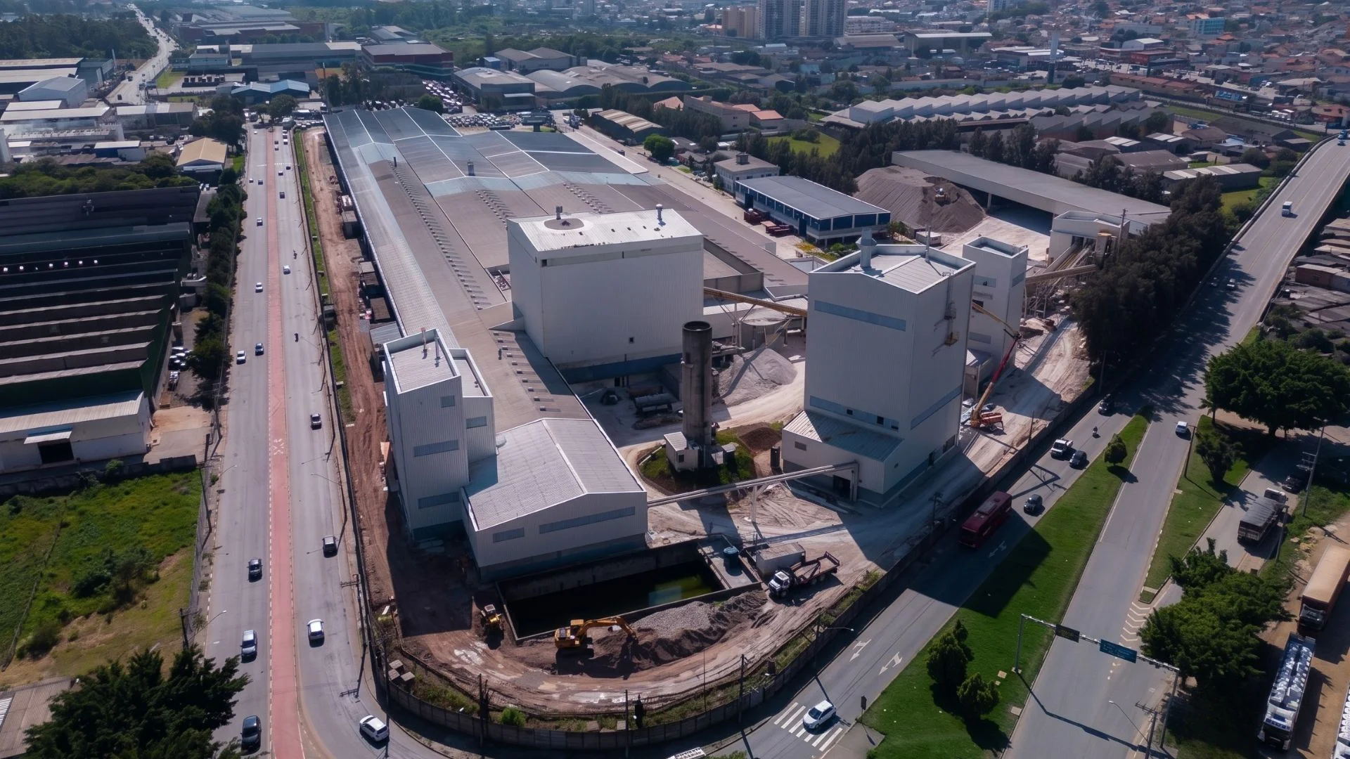 Multinacional Fábrica Funcionários