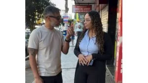 Danilo Moreira entrevista mulher em vídeo viral sobre a Serra ser perigosa