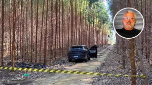 Carro do contador desaparecido na Serra em área de eucalipto isolada com fita policial